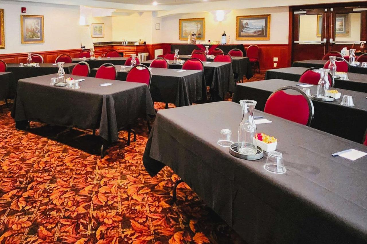 Comfort Suites Корвалис Екстериор снимка